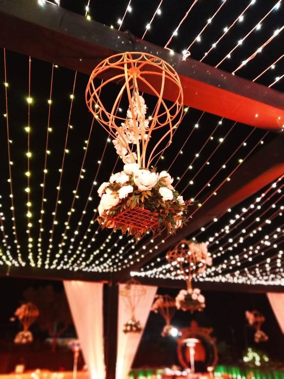 Red-Golden Theme photo 3