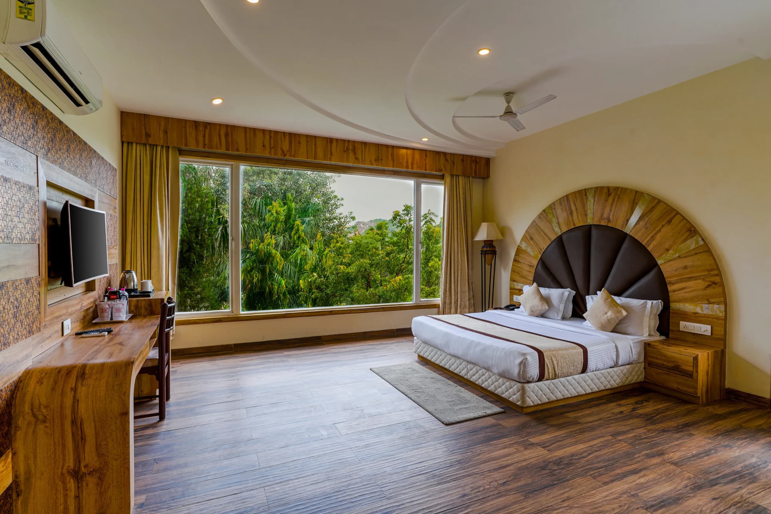 Suite room